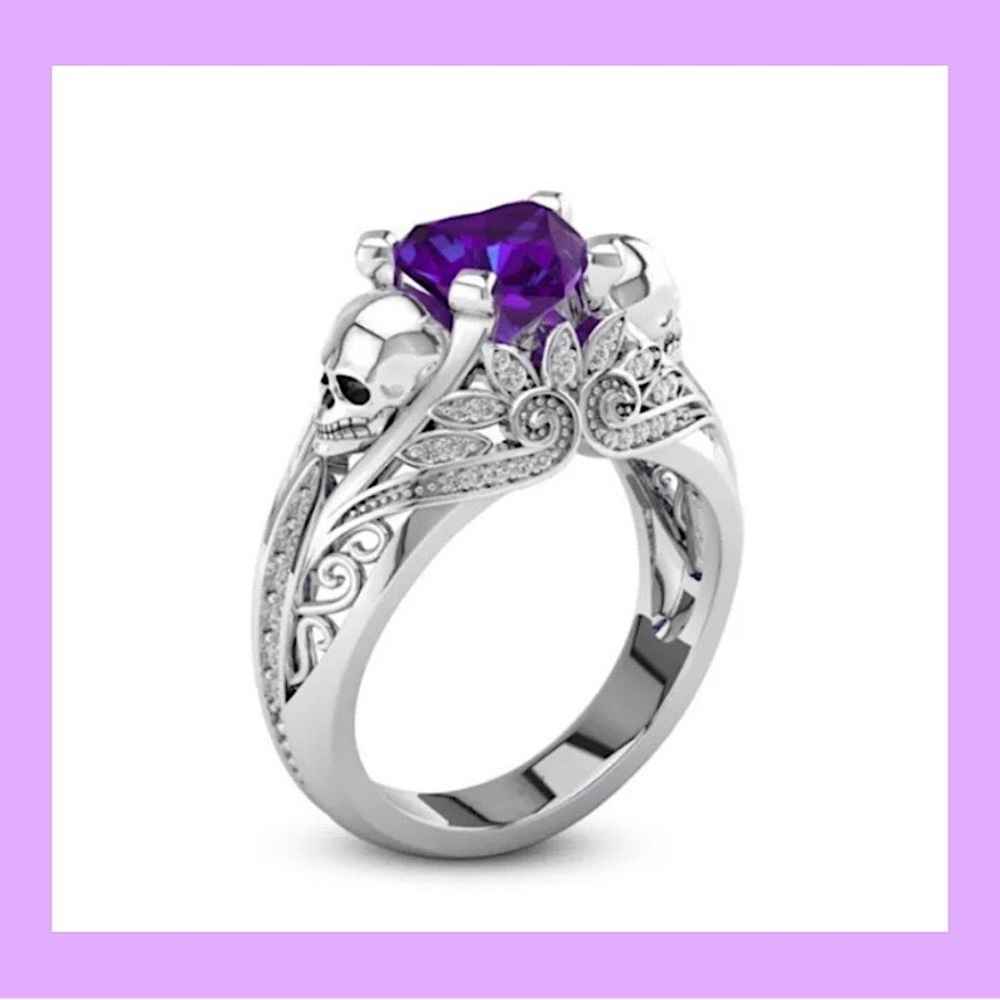 Exquisite Purple Crystal Zircon Silver Skull Ring!
